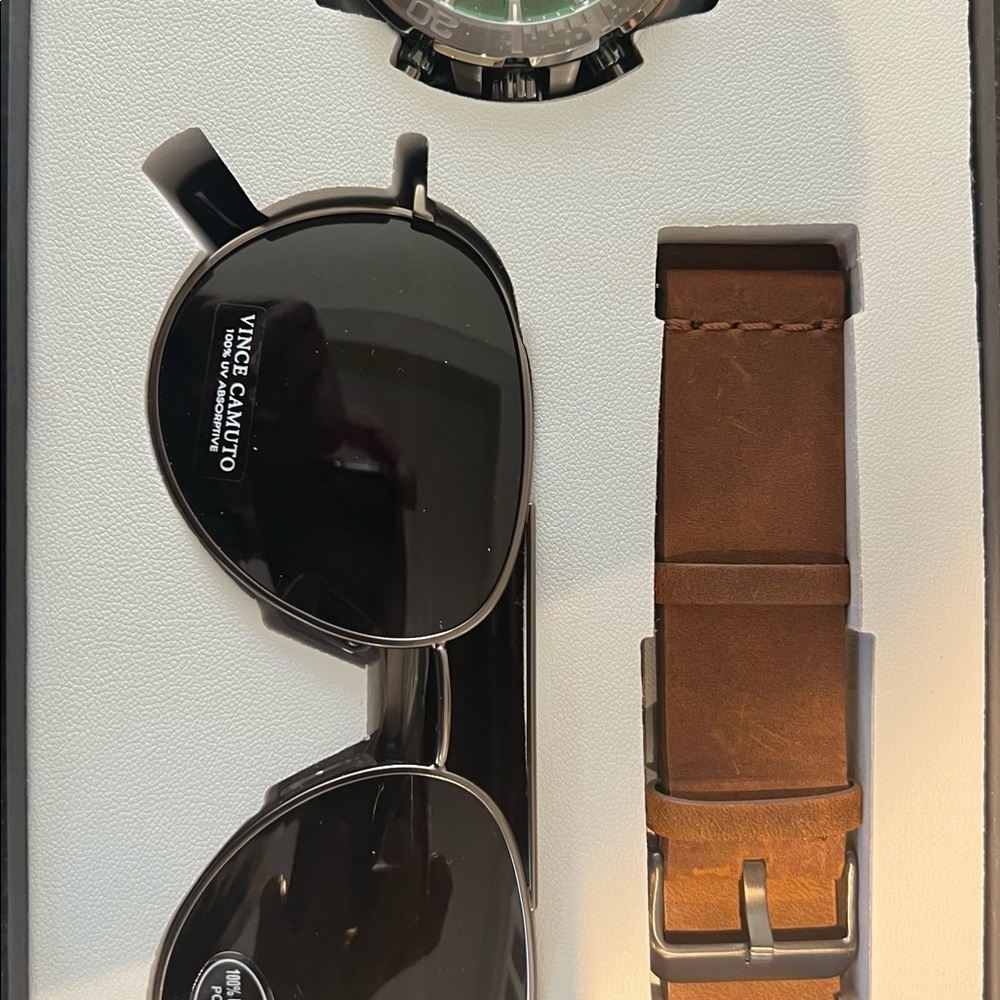 Vince Camuto VC/1147GNDGST Chronograph Stainless
